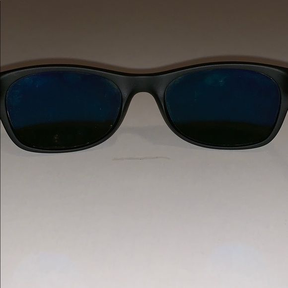 ✔️Polarized Matte black Ray Bans - Picture 5 of 6